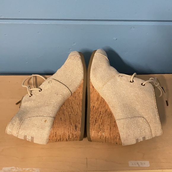 Toms Shoes Sparkly Wedge Heels Lace Up Size 9 - Picture 4 of 5